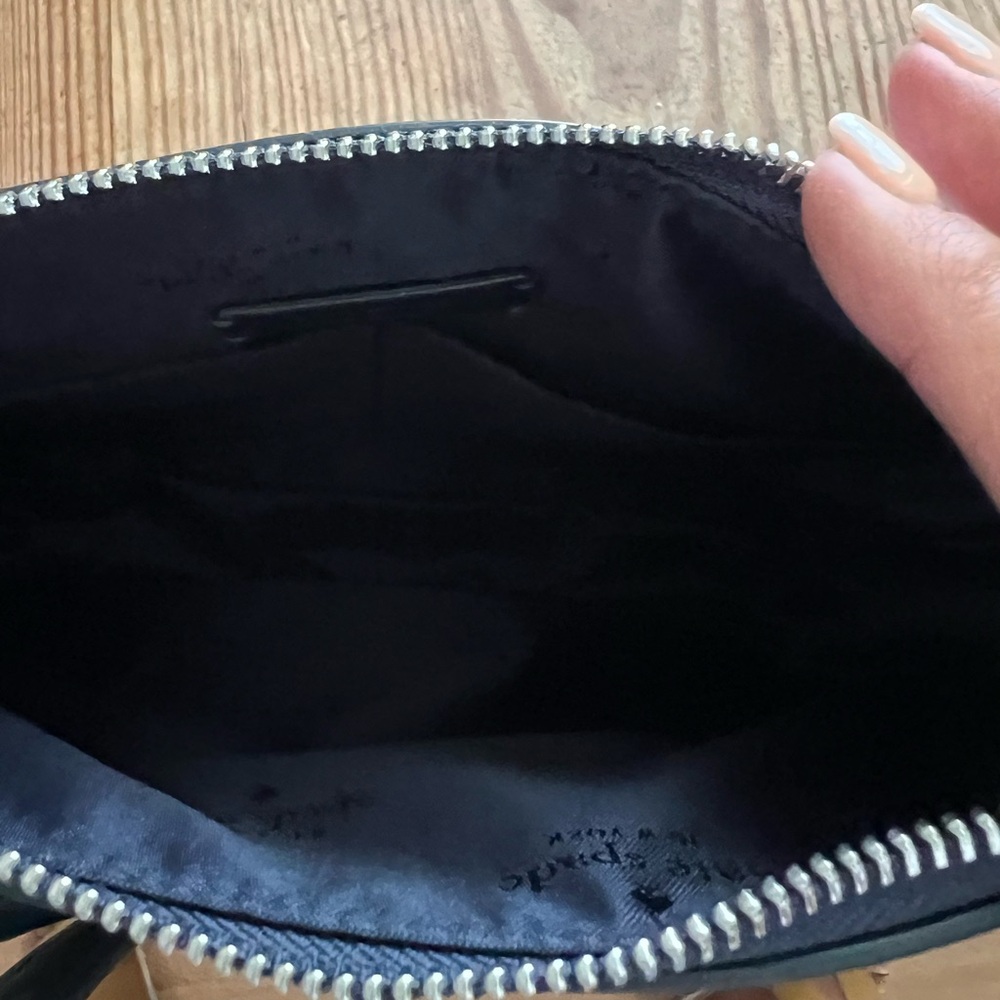 Kate Spade crossbody pocketbook - Picture 2 of 5